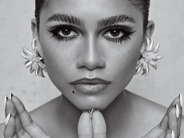 Zendaya photo #