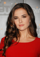 Zoey Deutch photo #