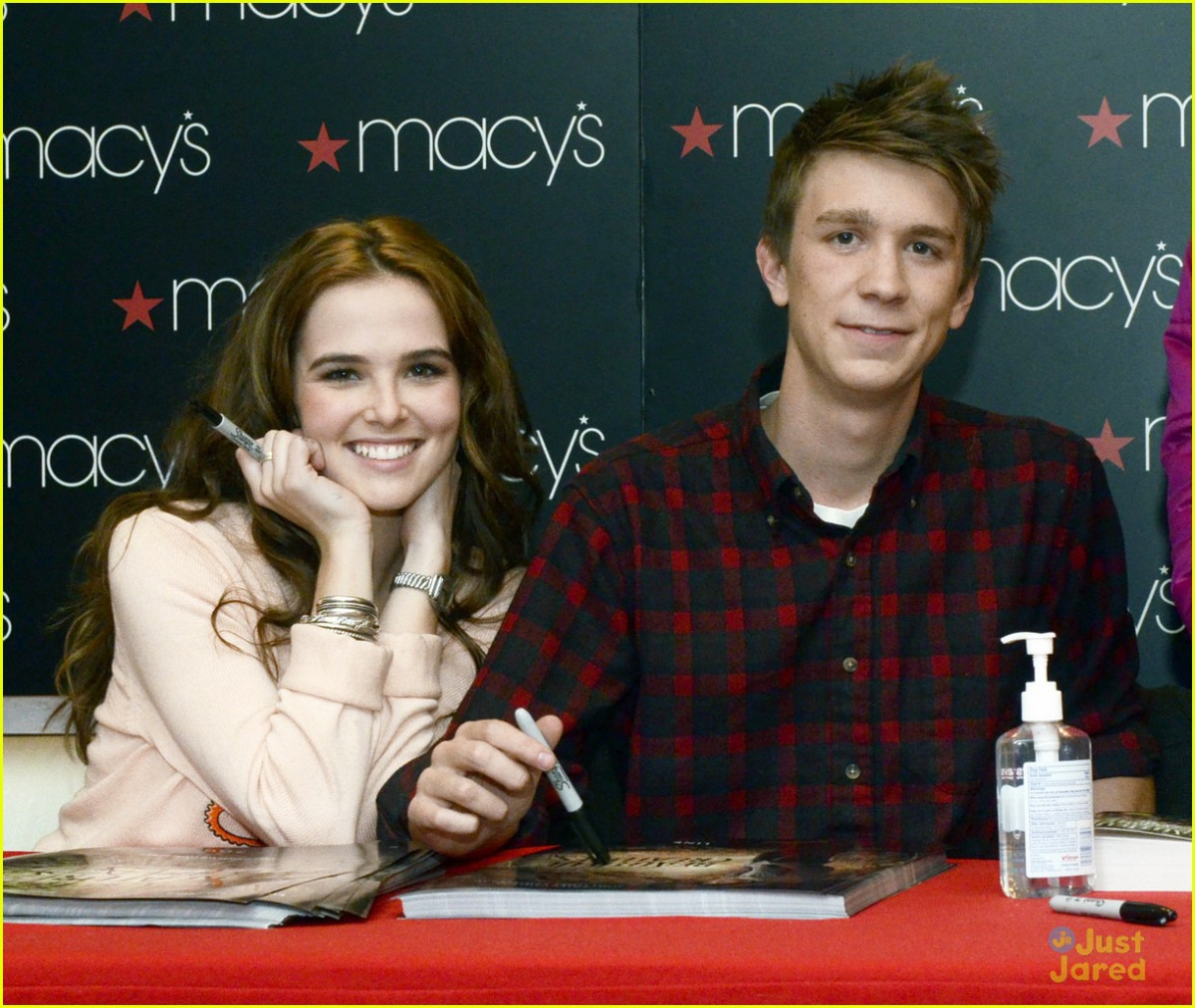 Zoey Deutch: pic #624883