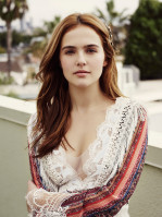 Zoey Deutch photo #