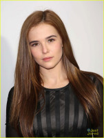 Zoey Deutch photo #