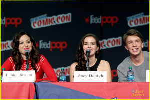 Zoey Deutch photo #