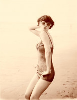 Zooey Deschanel photo #