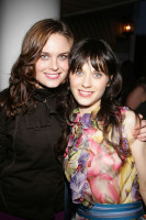Zooey Deschanel photo #