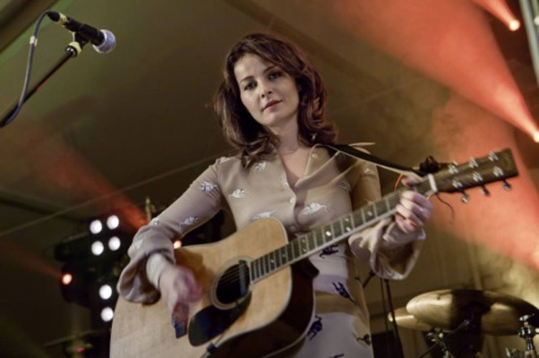 Violante Placido