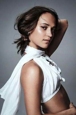 Alicia Vikander