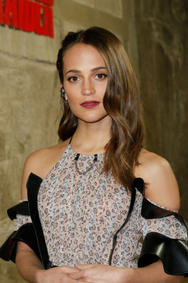 Alicia Vikander