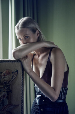 Esther De Jong