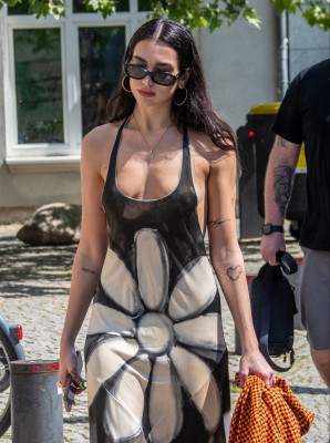 Dua Lipa