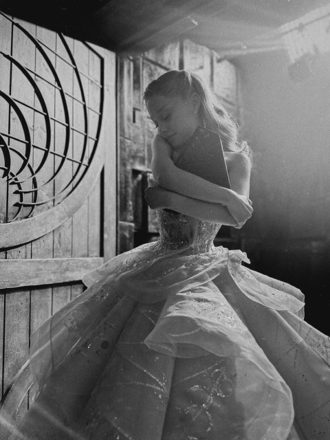 Ariana Grande instagram post 497462