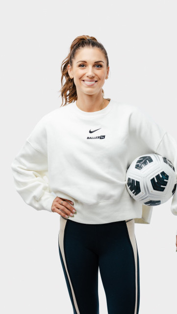 Alex Morgan instagram post 493690