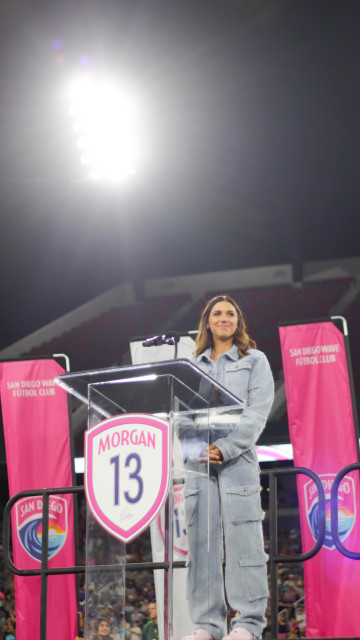 Alex Morgan instagram post 495337