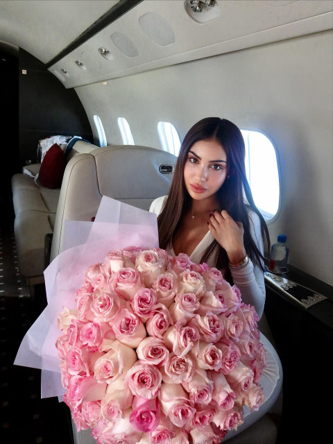 Alexa Dellanos instagram post 496731