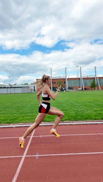 Alice Schmidt instagram post 489548