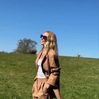 Annabelle Wallis instagram pic #489692