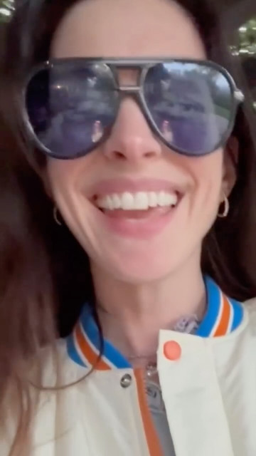 Anne Hathaway instagram post 492552