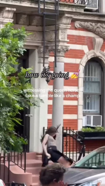 Anne Hathaway instagram post 494934