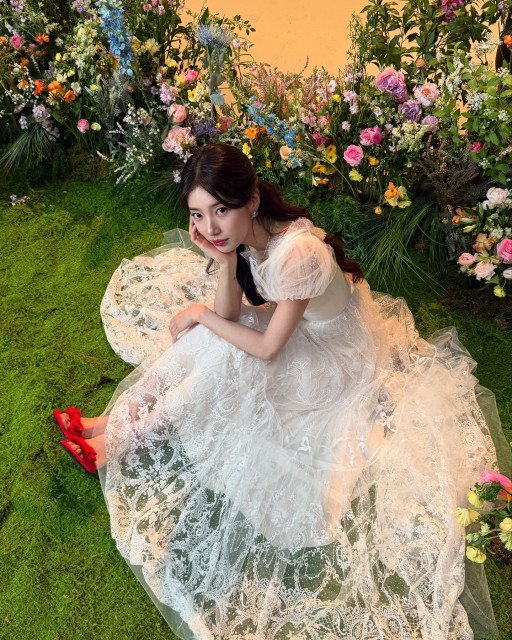Bae Suzy instagram post 487774