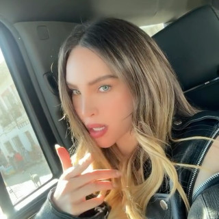 Belinda Peregrin instagram pic #487500