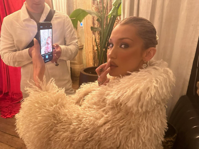 Bella Hadid instagram post 494145