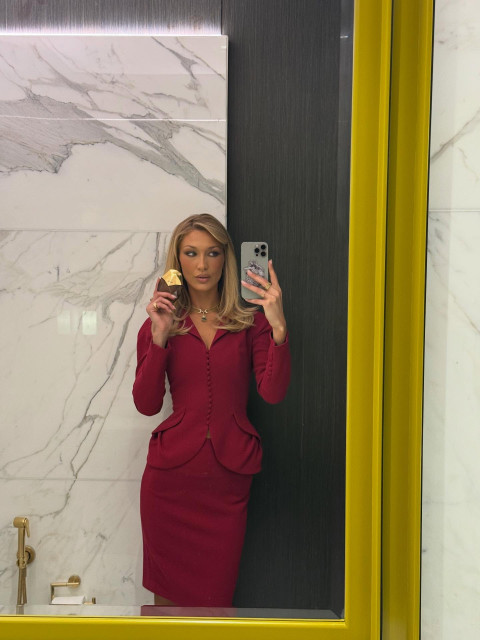 Bella Hadid instagram post 497132