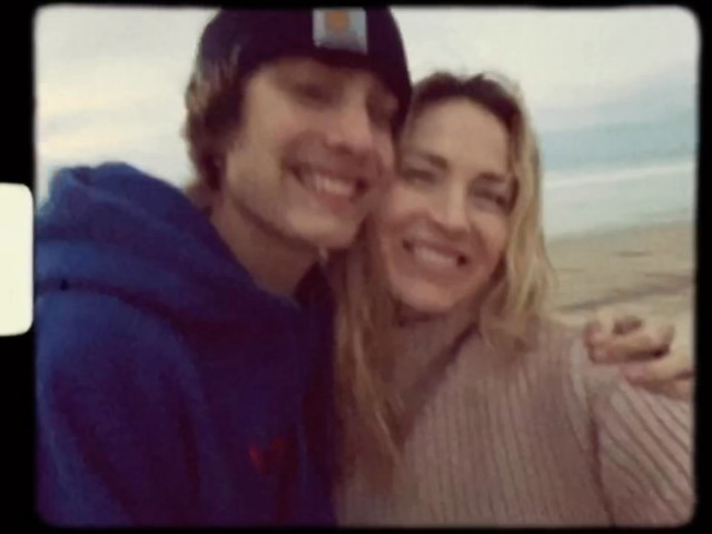 Beth Riesgraf instagram post 467176