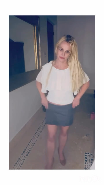 Britney Spears instagram post 494041