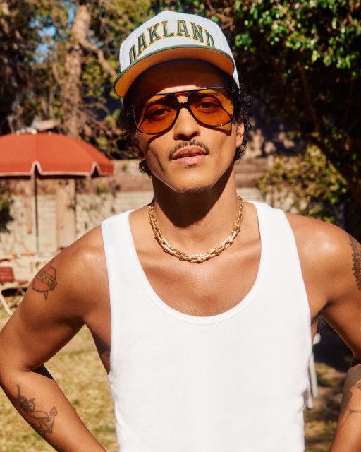 Bruno Mars instagram post 482718