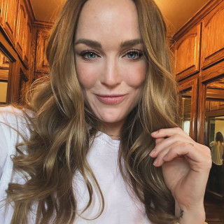 Caity Lotz instagram pic #488607