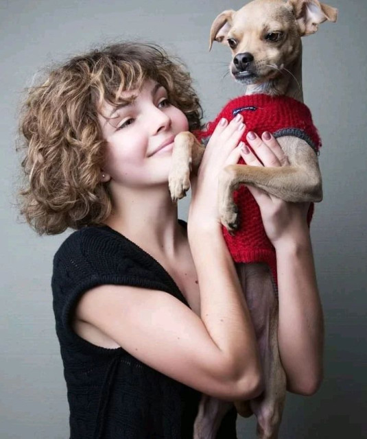 Camren Bicondova instagram post 454556