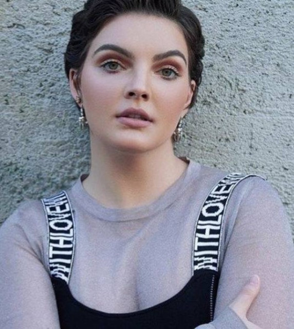 Camren Bicondova instagram post 473325
