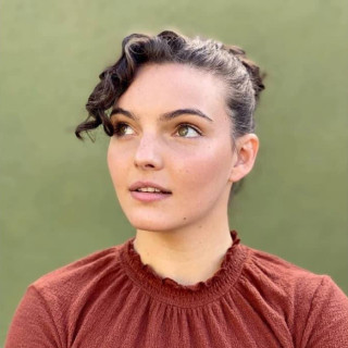 Camren Bicondova instagram pic #475021