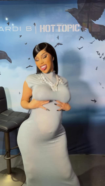 Cardi B instagram post 495834