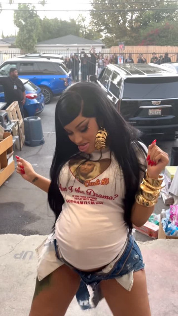Cardi B instagram post 495953