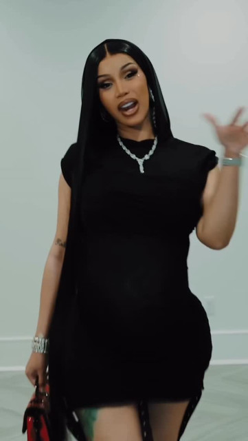 Cardi B instagram post 496420