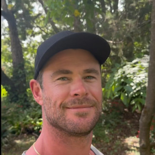 Chris Hemsworth instagram pic #463486