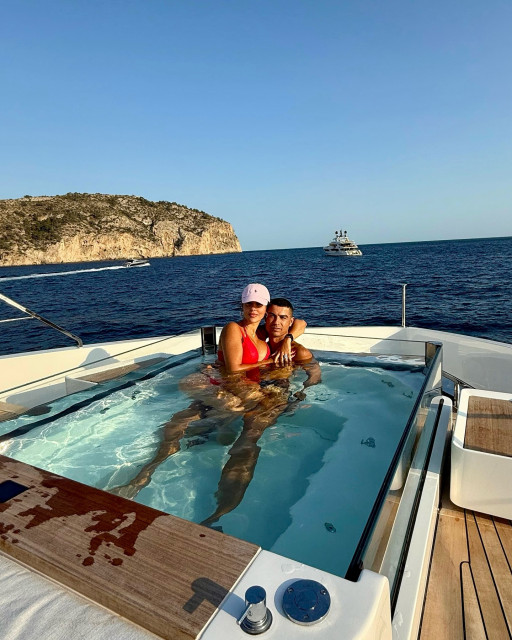 Cristiano Ronaldo instagram post 493615