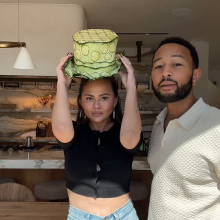 Christine Teigen instagram pic #490399