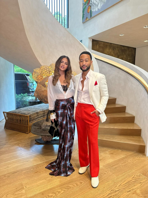 Christine Teigen instagram post 494509