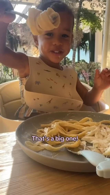 Christine Teigen instagram post 494616