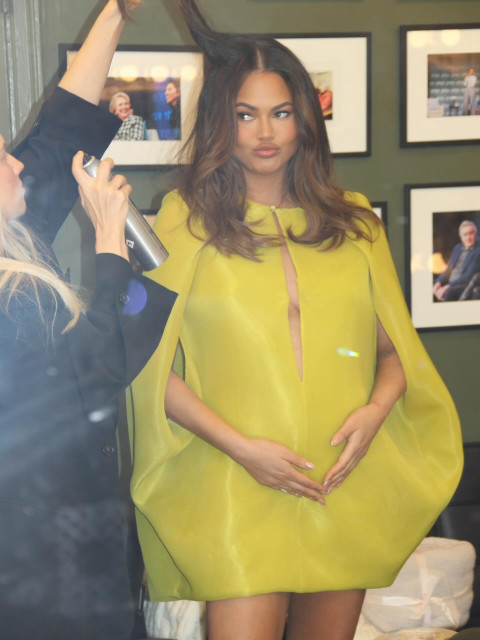 Christine Teigen instagram post 495513