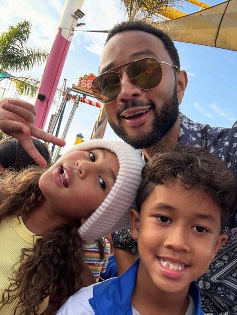 Christine Teigen instagram post 495851