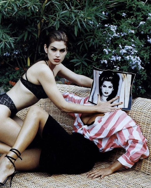 Cindy Crawford instagram post 494317