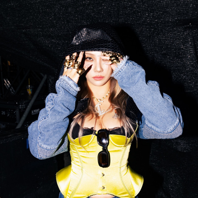 CL         instagram post 493734