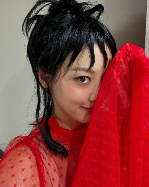 Claudia Kim instagram post 479700