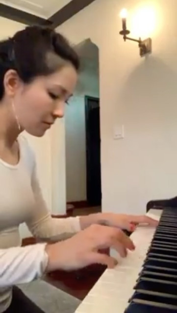 Constance Wu instagram post 483081