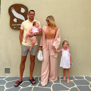 Danielle Armstrong instagram pic #464606