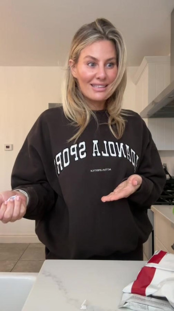 Danielle Armstrong instagram post 480438