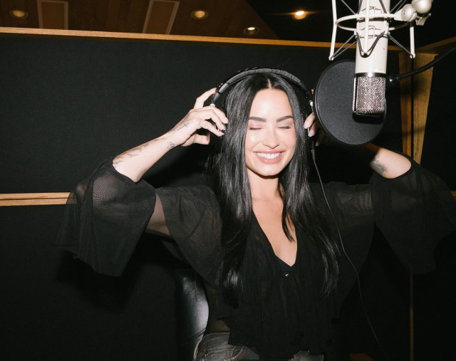 Demi Lovato instagram post 493490