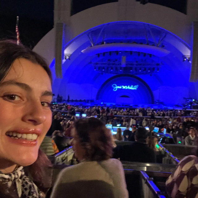 Diana Silvers instagram post 478696